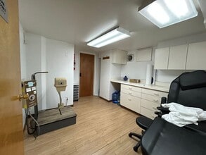 8200 Bay Pky, Brooklyn, NY for lease Interior Photo- Image 2 of 8
