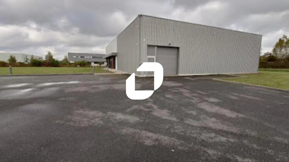 Retail in Bailleul for lease - Building Photo - Image 2 of 4