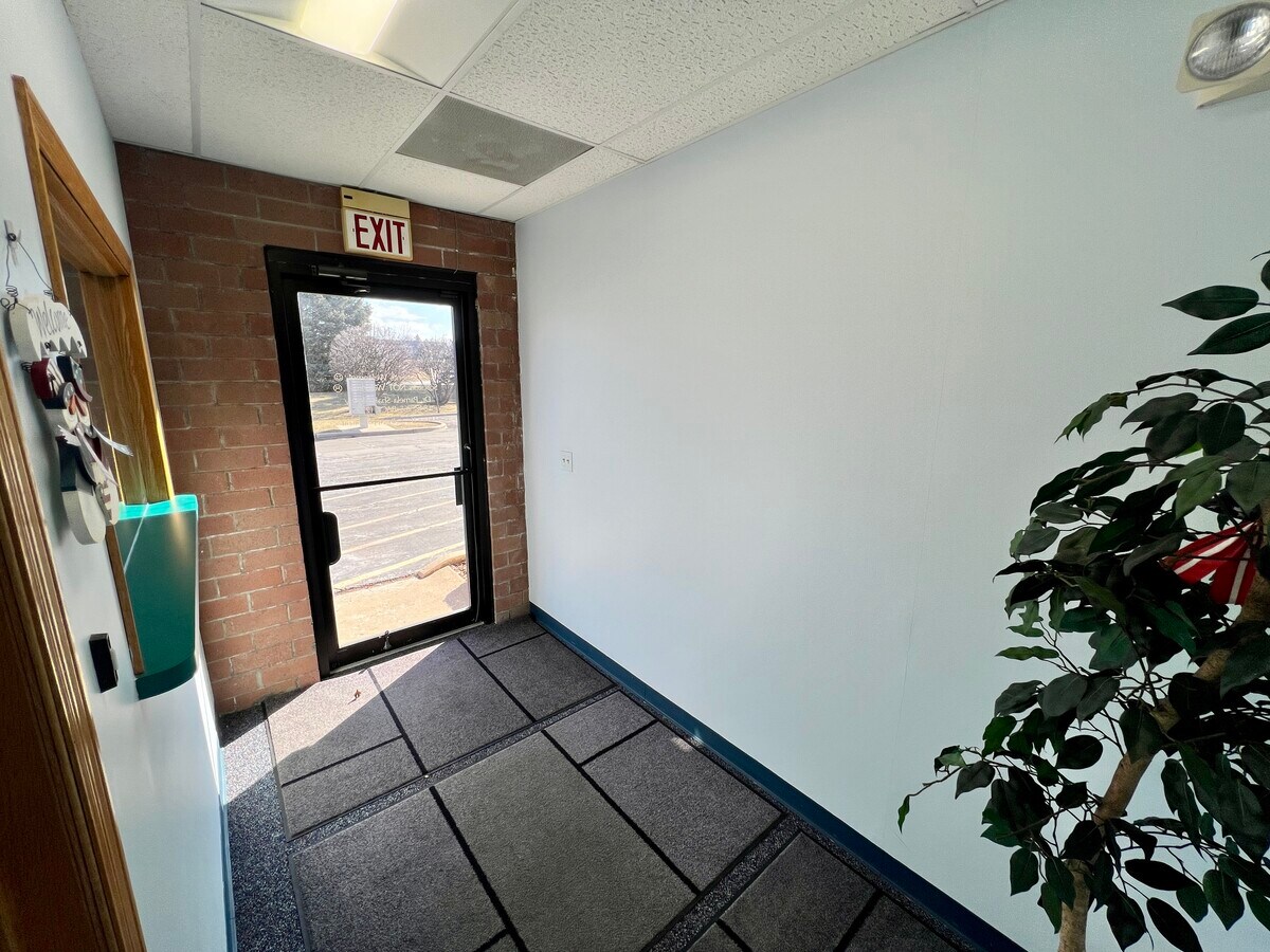 500 Park Ave, Lake Villa, IL 60046 - Unit 101 -  - Interior Photo - Image 1 of 12