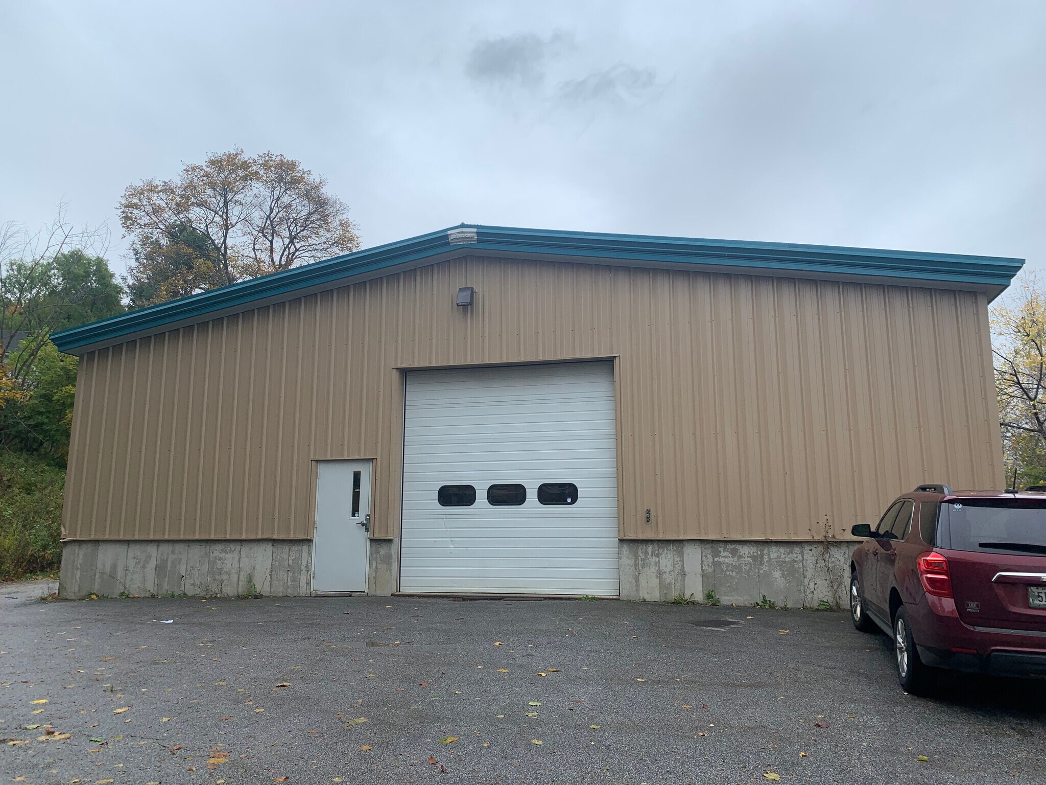 212 Wilson St, Brewer, ME for sale Primary Photo- Image 1 of 1