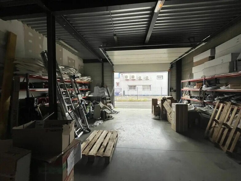 Flex in Toulouse for lease - Interior Photo - Image 3 of 5