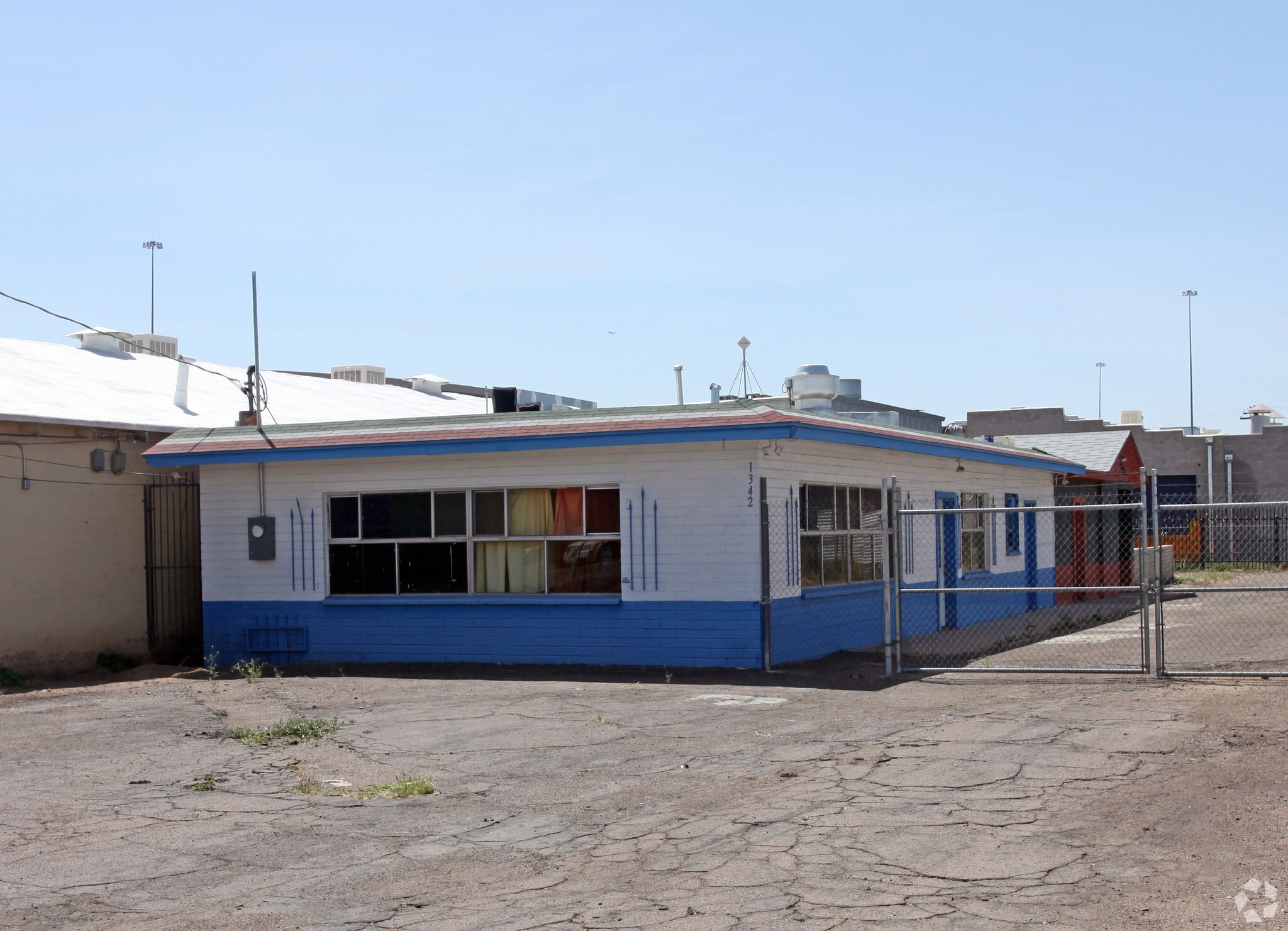 1342 N 21st Ave, Phoenix, AZ for lease Primary Photo- Image 1 of 3