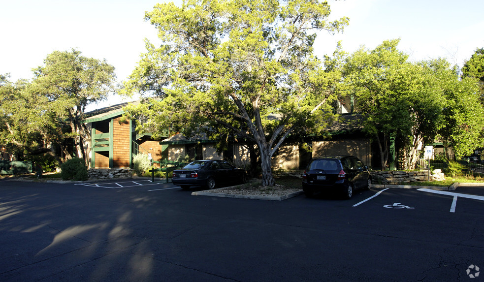 2525 Wallingwood Dr, Austin, TX for lease - Building Photo - Image 2 of 57