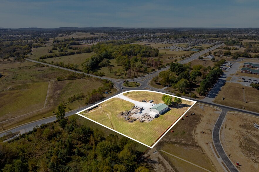 4890 Horn Ln, Springdale, AR 72764 Flex for Sale