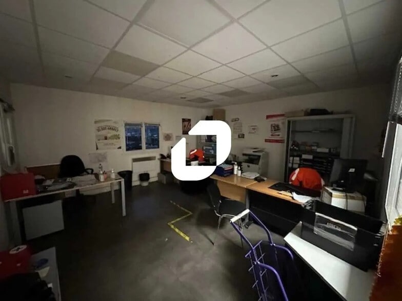 Flex in Saint-Brice-sous-Forêt for lease - Building Photo - Image 3 of 14