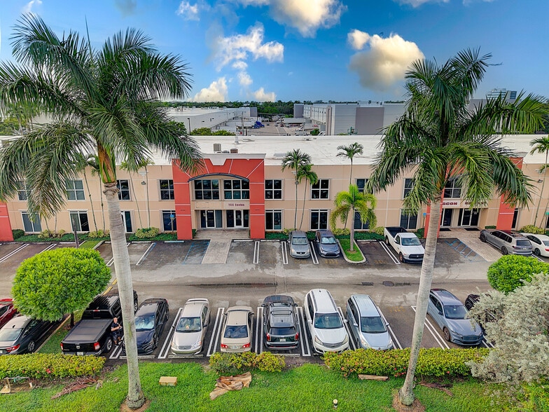 8200-8358 NW 30th Ter, Doral, FL for lease - Building Photo - Image 2 of 63