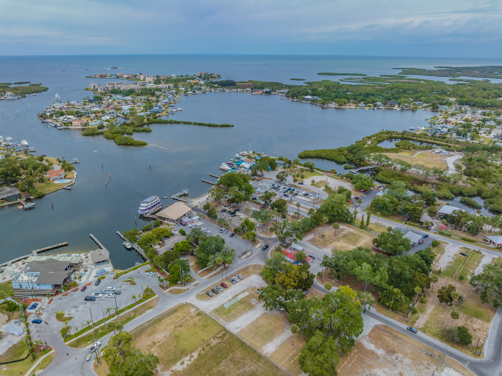 Port Richey Waterfront - Port Richey, FL for Sale | LoopNet