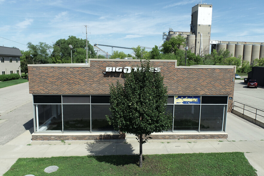 828 Main St, Red Wing, MN for lease - Building Photo - Image 3 of 8