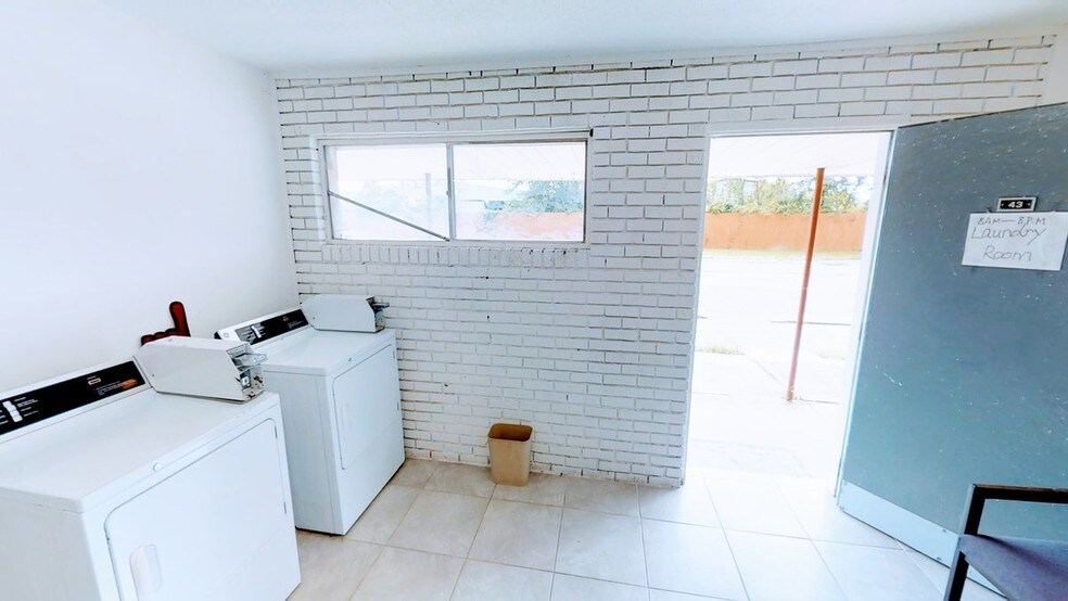 7682 Airline Hwy, Baton Rouge, LA for sale - Interior Photo - Image 1 of 1