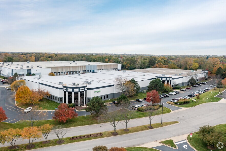 1250 Greenbriar Dr, Addison, IL 60101