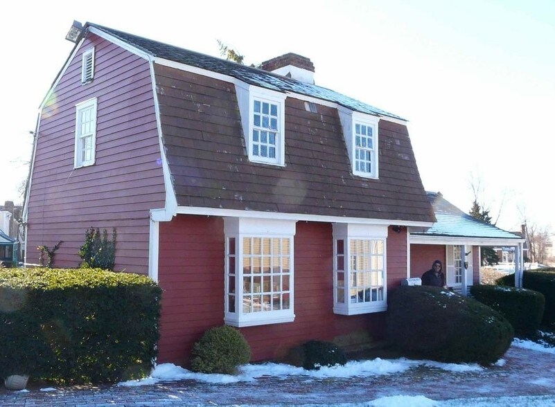 4 Turntable Jct, Flemington, NJ 08822