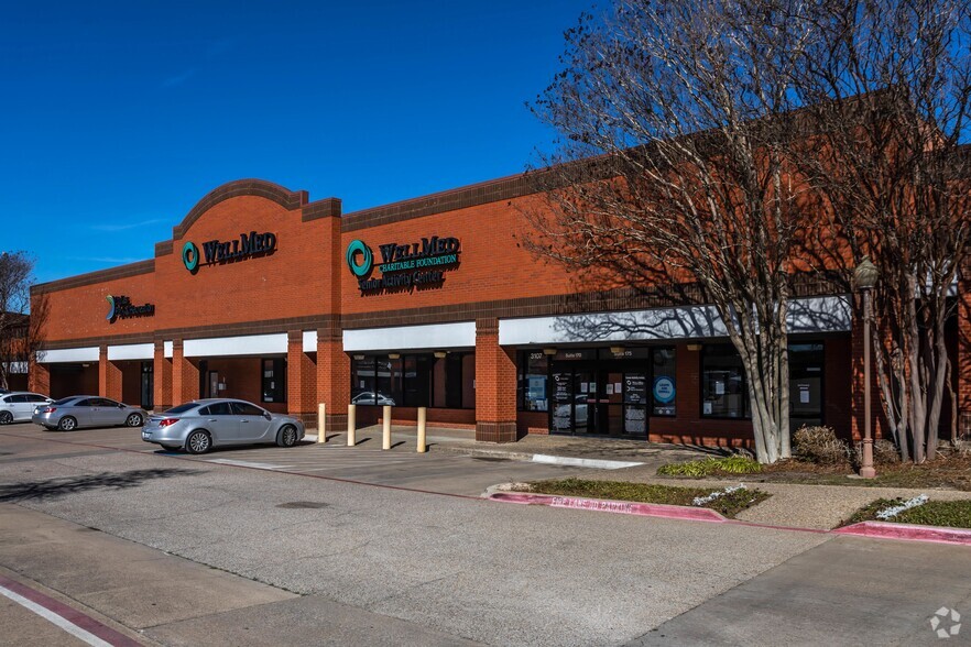 3107 W Camp Wisdom Rd, Dallas, TX for lease - Building Photo - Image 3 of 10