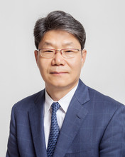 Charles Yi