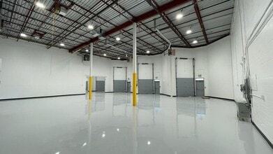 115 Rue de Vaudreuil, Boucherville, QC for sale Interior Photo- Image 2 of 3