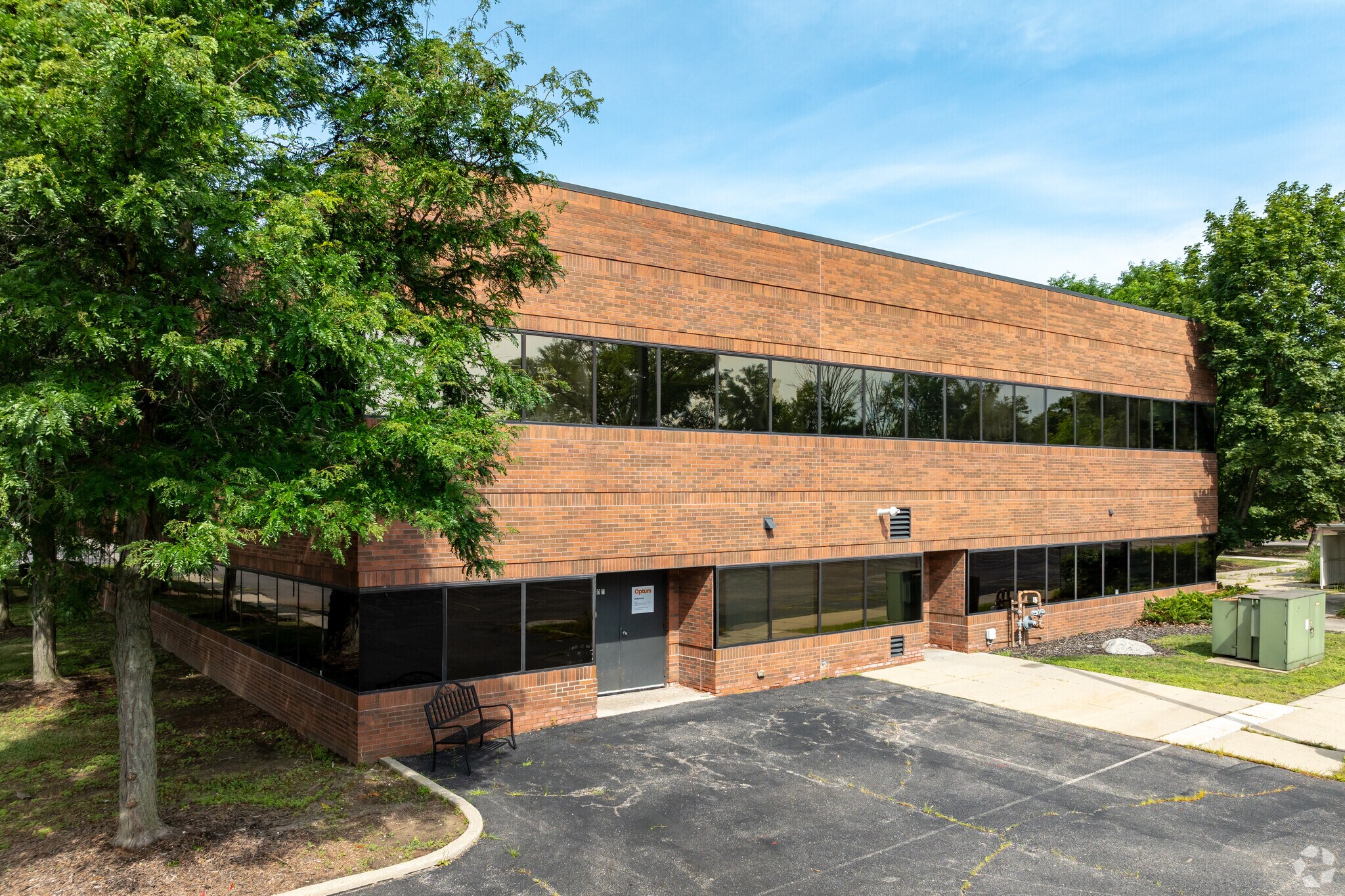 44000 Garfield Rd, Clinton Township, MI for sale Primary Photo- Image 1 of 1