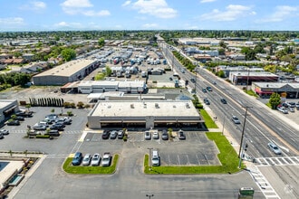 400 E Kettleman Ln, Lodi, CA - AERIAL  map view