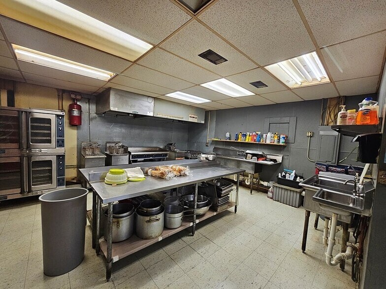 16 N Scott St, Camilla, GA for sale - Primary Photo - Image 1 of 1