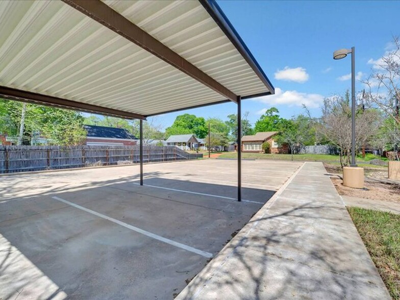 1225 N Mound St, Nacogdoches, TX for sale - Building Photo - Image 2 of 26