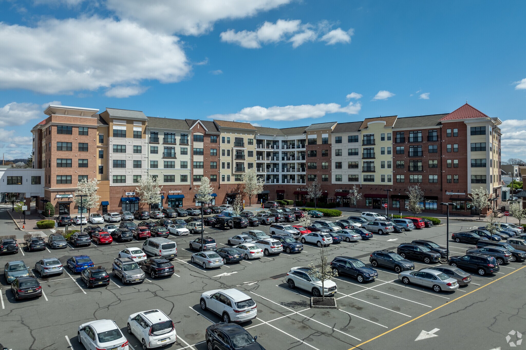 100 Veterans Memorial Dr W, Somerville, NJ for lease Building Photo- Image 1 of 9