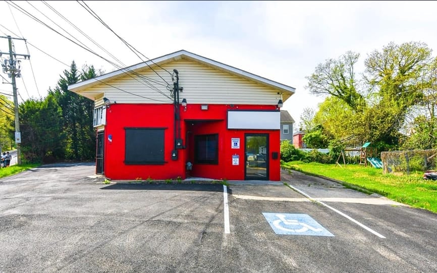 5443 Addison Rd, Fairmount Heights, MD for lease Primary Photo- Image 1 of 4