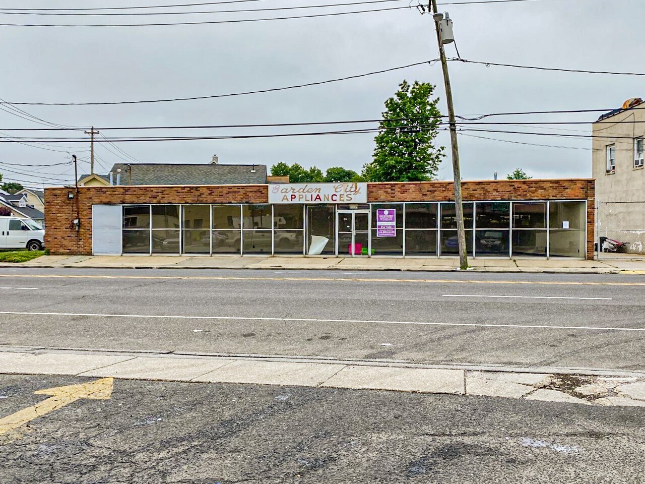 415 Clinton St, Hempstead, NY for sale Building Photo- Image 1 of 1