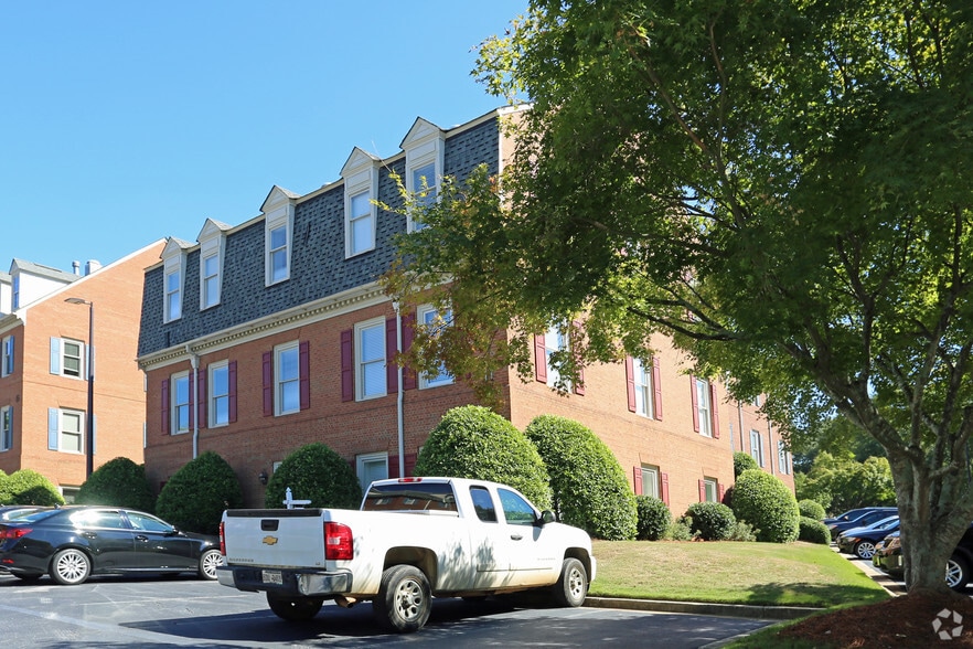 7000 Peachtree Dunwoody Rd NE, Atlanta, GA for lease - Building Photo - Image 1 of 15