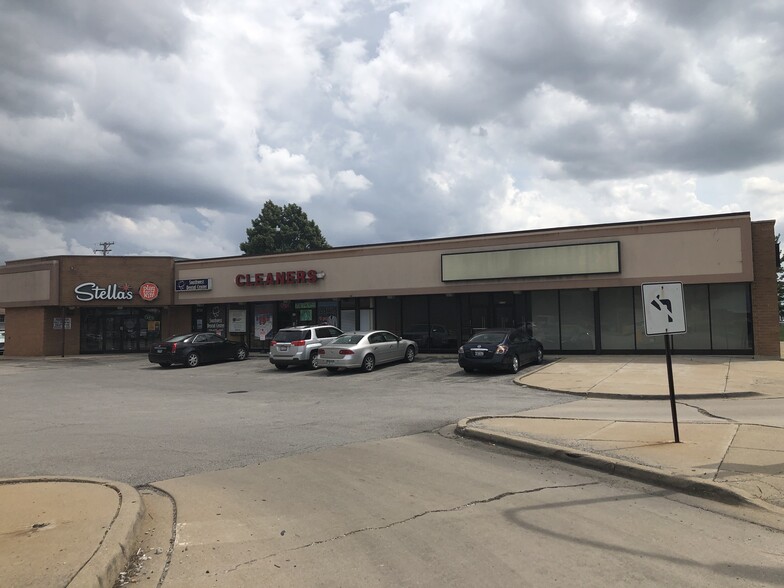 8727-8735 S Cicero Ave, Hometown, IL for lease - Building Photo - Image 1 of 4