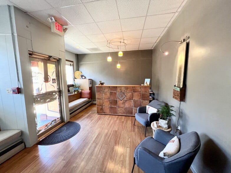 410-414 Main St, East Greenwich, RI for sale - Building Photo - Image 1 of 1