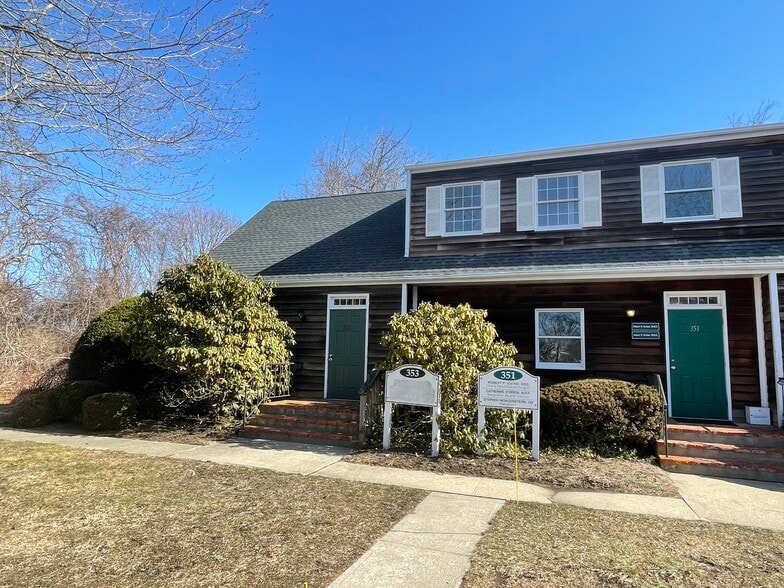 349 Meeting House Ln, Southampton, NY for sale - Building Photo - Image 2 of 14