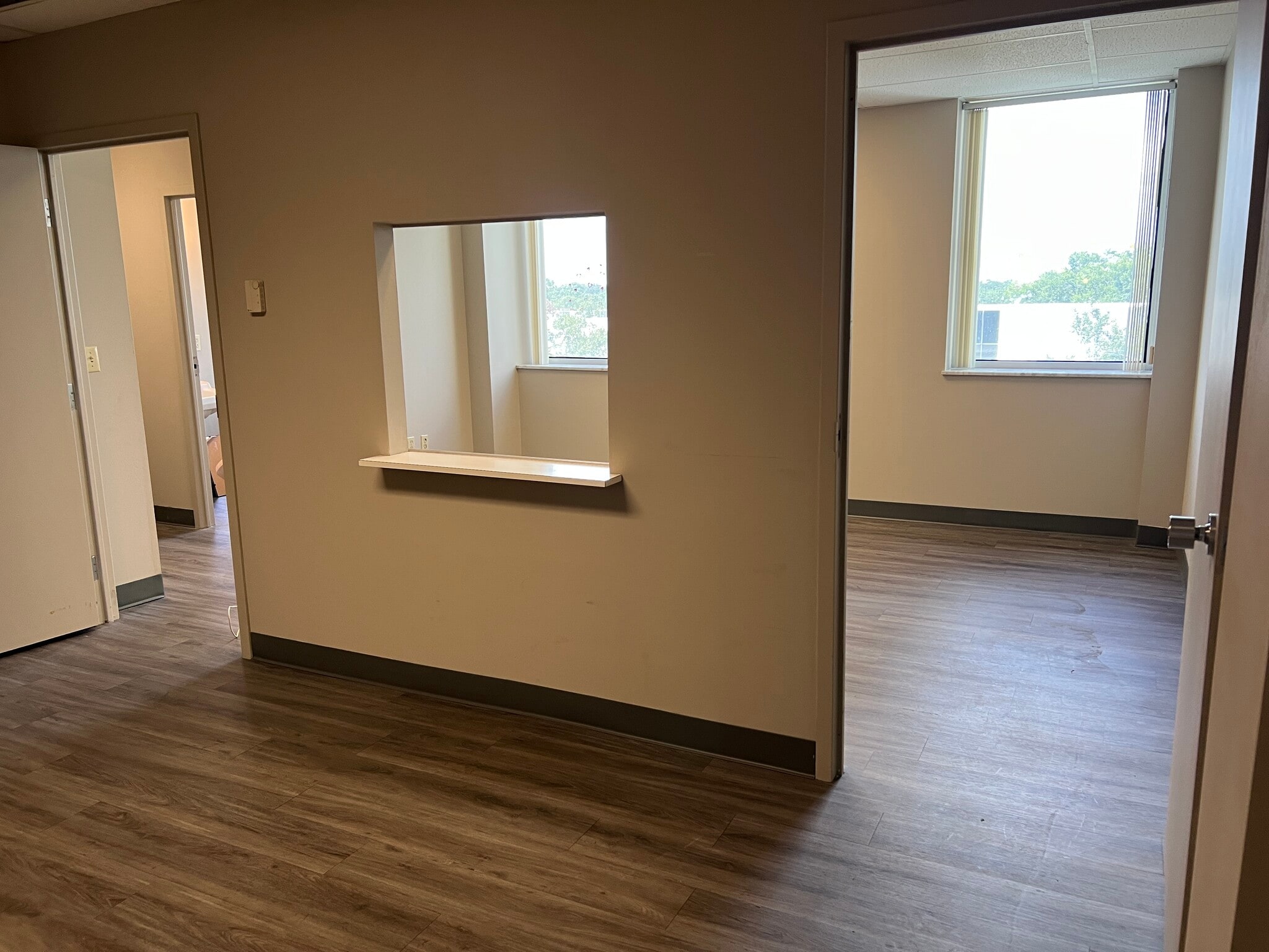 4700-4708 N Habana Ave, Tampa, FL for lease Interior Photo- Image 1 of 5