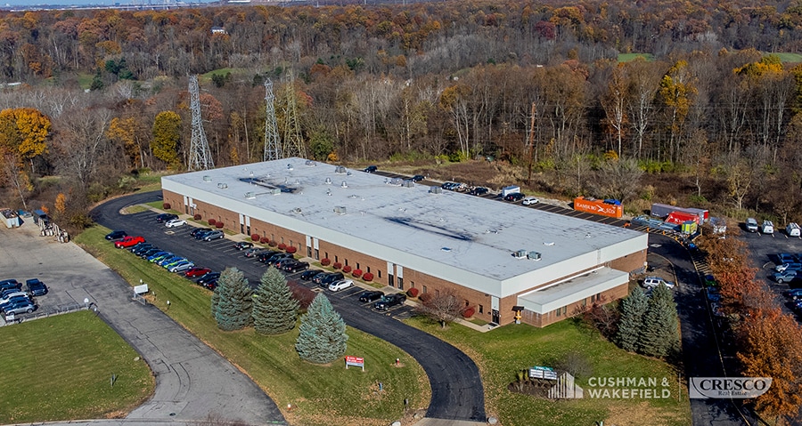 7700 Hub Pky, Valley View, OH for lease Aerial- Image 1 of 3
