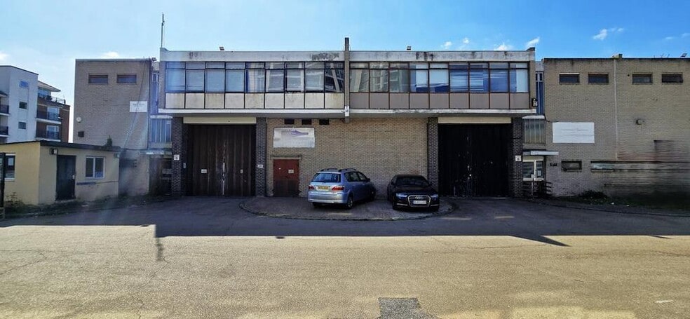 Felixstowe Rd, London for lease - Building Photo - Image 1 of 10