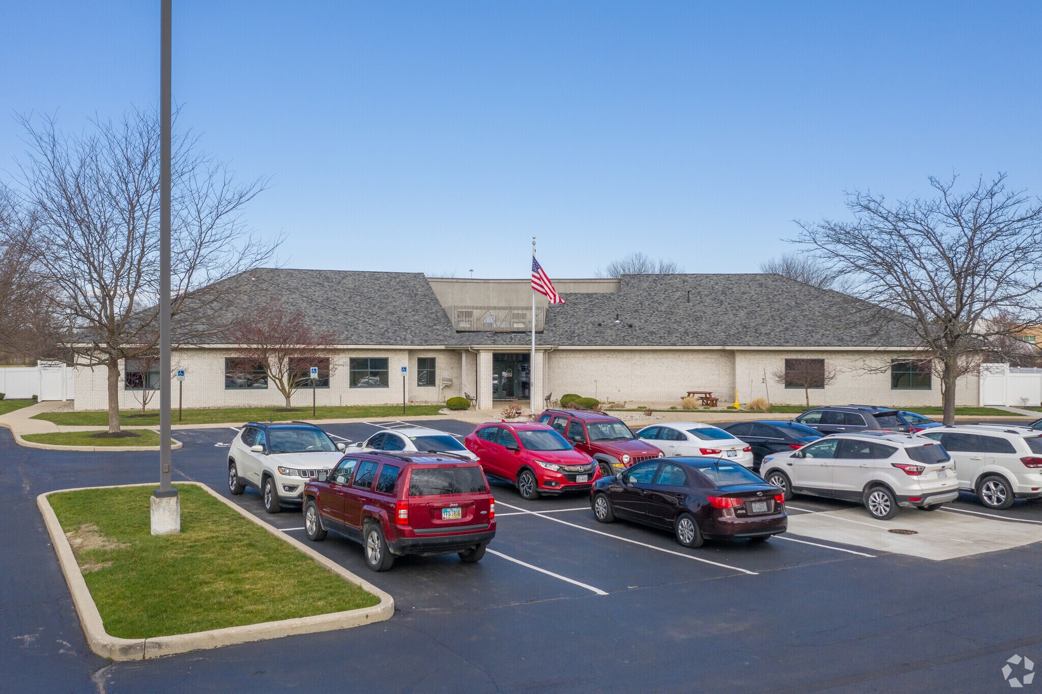 1757 Indian Wood Cir, Maumee, OH for sale Primary Photo- Image 1 of 1