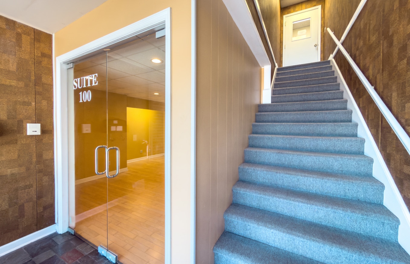 2129 Electric Rd, Roanoke, VA for lease Interior Photo- Image 1 of 25