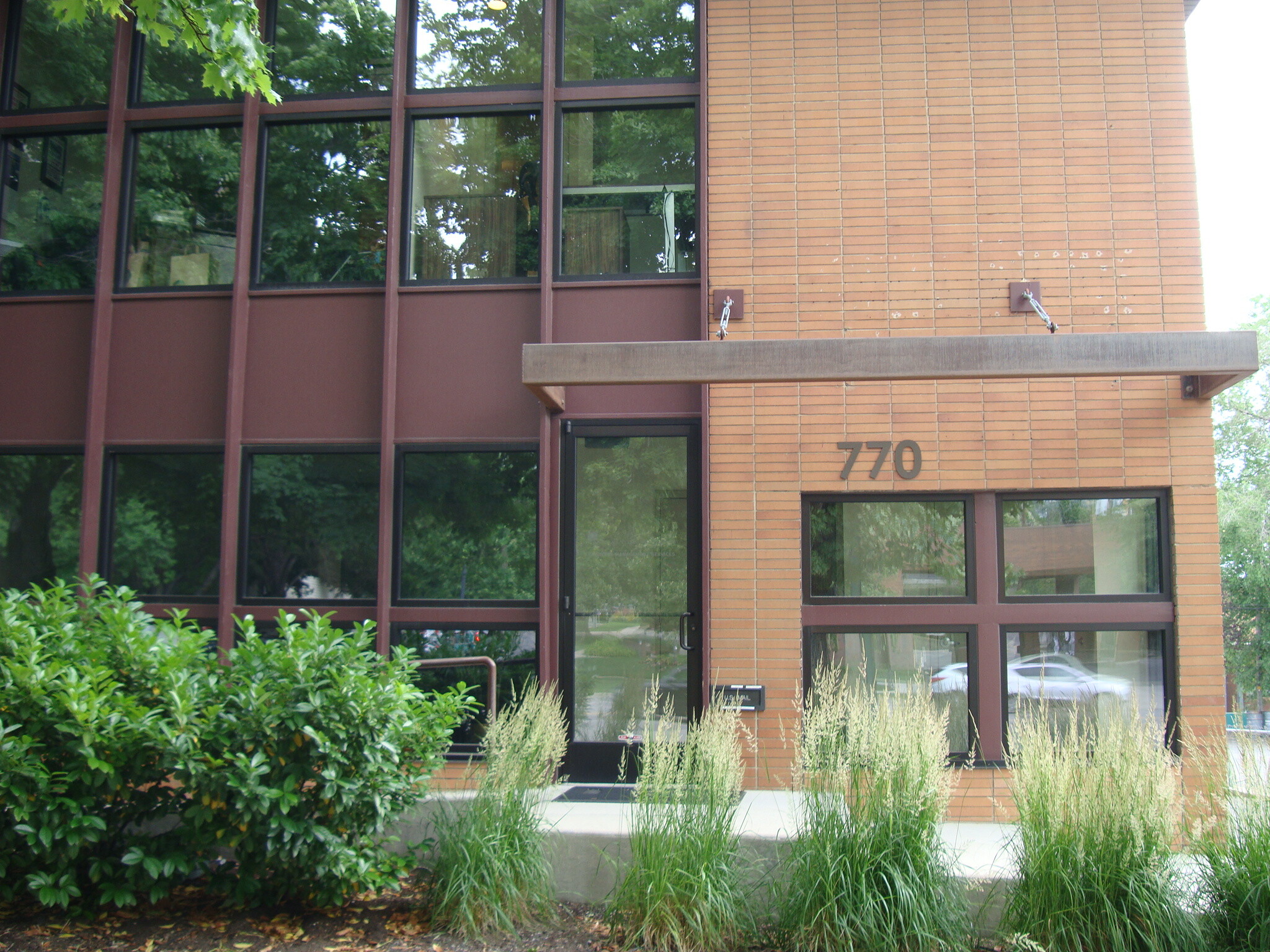 770 E South Temple, Salt Lake City, UT for lease Building Photo- Image 1 of 6