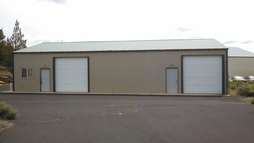 14278 SW Commercial Loop Rd, Terrebonne, OR for sale - Primary Photo - Image 1 of 1