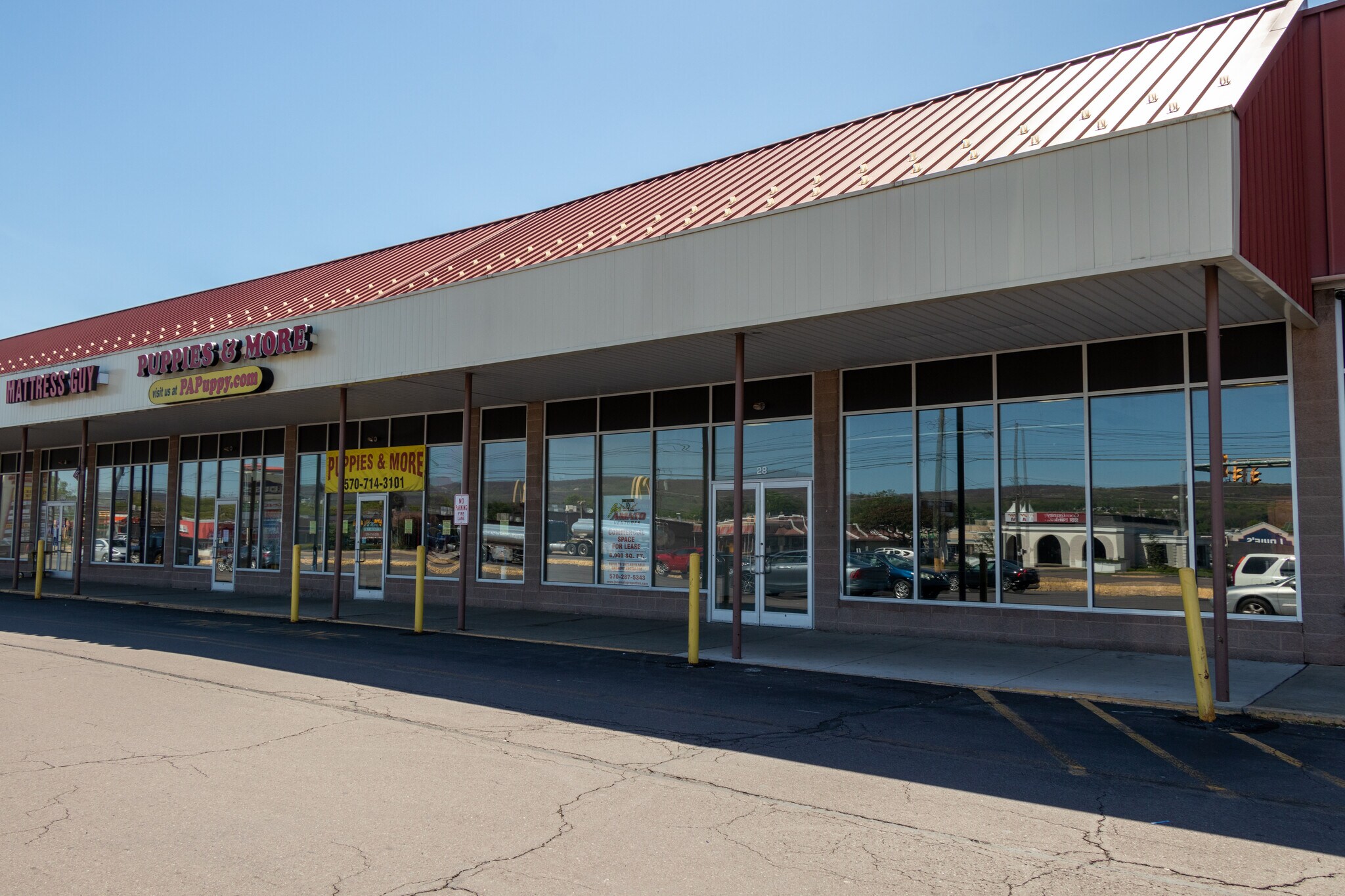 1116 S Wyoming Ave, Kingston, PA 18704 Gateway Shopping Center