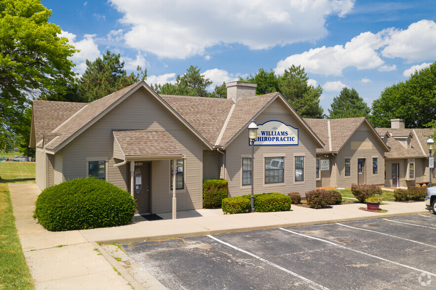 14101-14109 S Mur-len Rd, Olathe, KS for lease - Primary Photo - Image 1 of 2