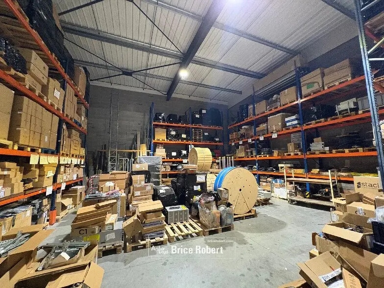 Flex in Vaulx-Milieu for sale - Interior Photo - Image 3 of 6