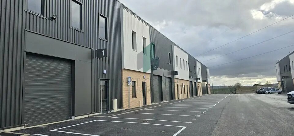 Flex in Persan for sale - Building Photo - Image 2 of 8