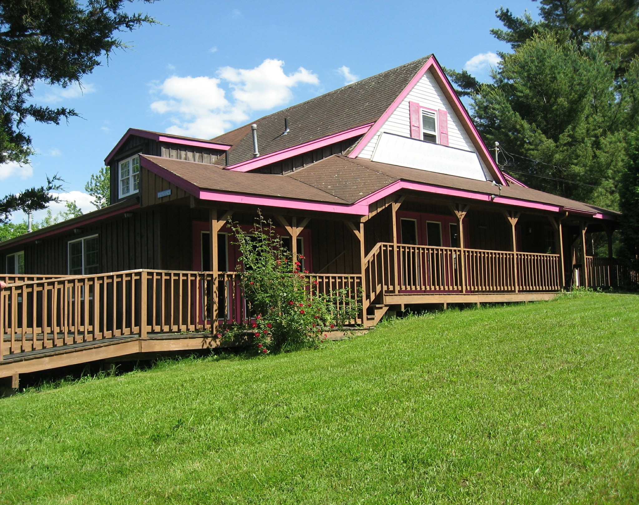 678 Colonel Ledyard Hwy, Ledyard, CT for sale Primary Photo- Image 1 of 1