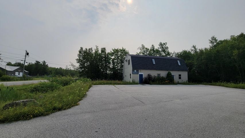 9 Lexington Dr  