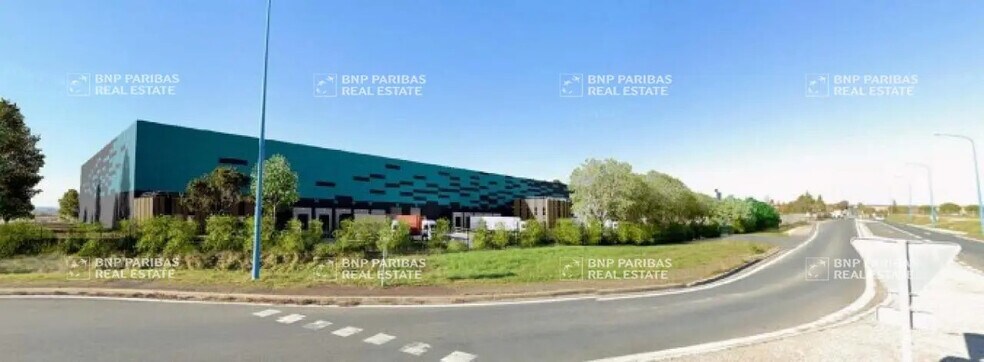 Flex in SAINT-JEAN-D'ANGELY for sale - Building Photo - Image 3 of 9