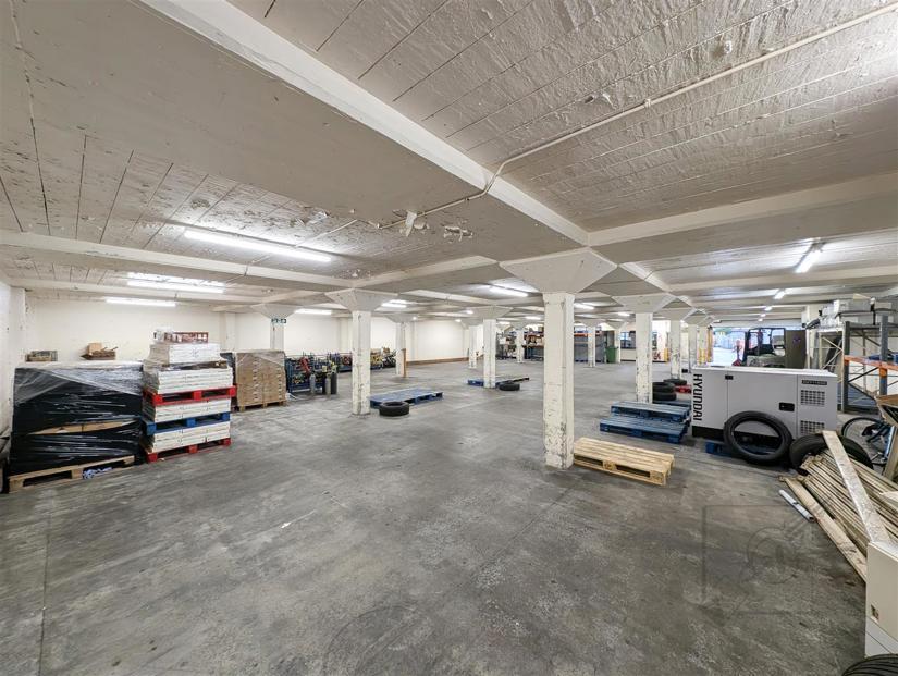 Second Ave, Chatham for lease Interior Photo- Image 1 of 21