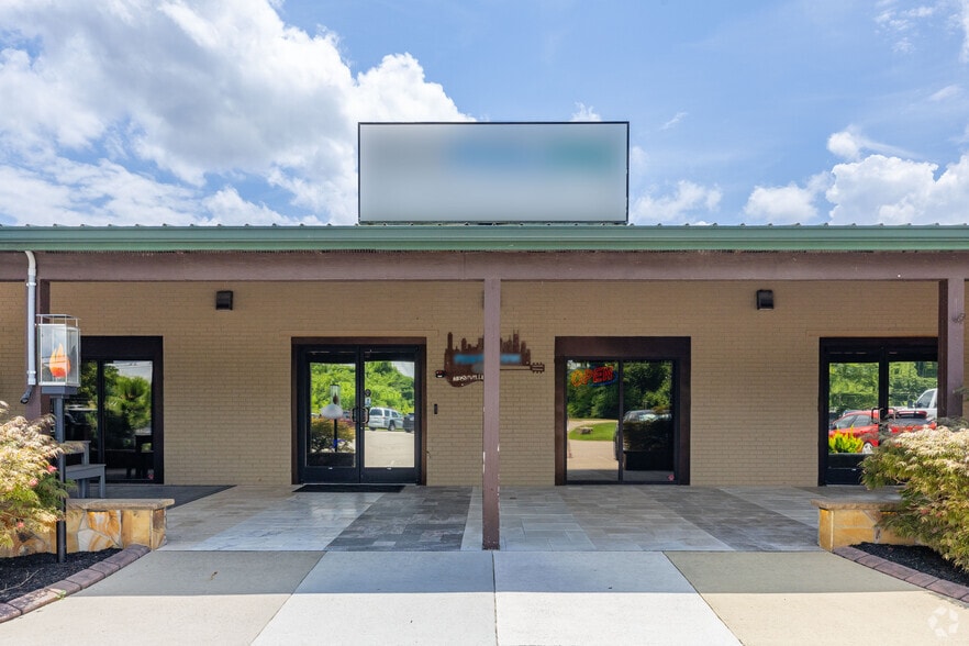 2526-2530 Duplex Rd, Spring Hill, TN for sale - Building Photo - Image 2 of 26