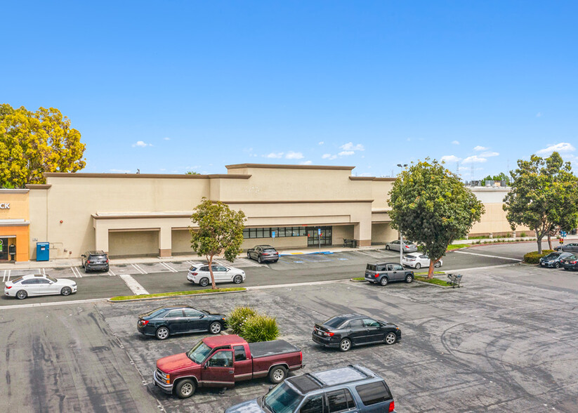 5520 Woodruff Ave, Lakewood, CA for lease - Building Photo - Image 2 of 3