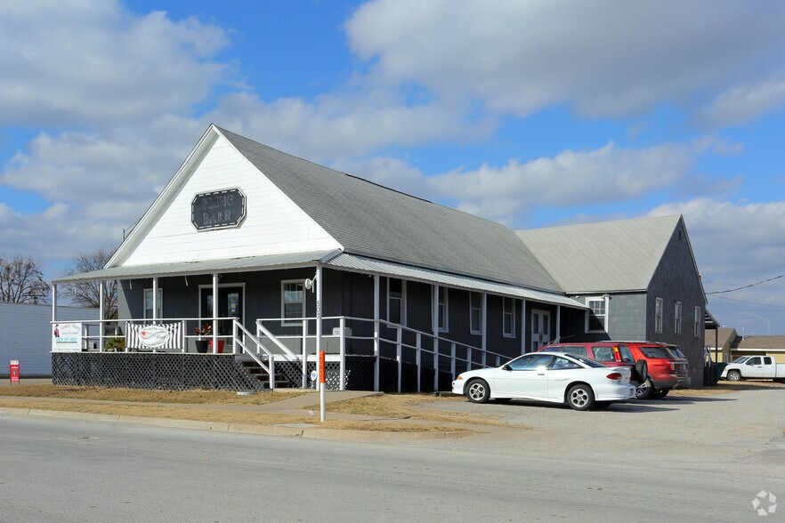 503 E 9th St, Dewey, OK for sale - Primary Photo - Image 1 of 1