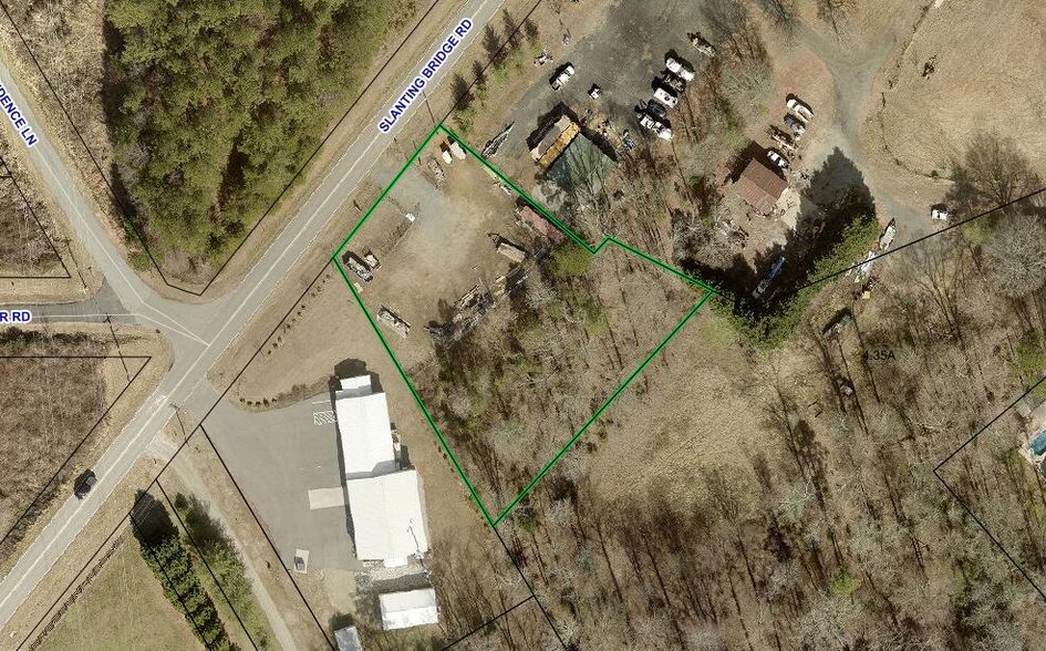5166 Slanting Bridge Rd, Denver, NC for sale - Primary Photo - Image 1 of 4