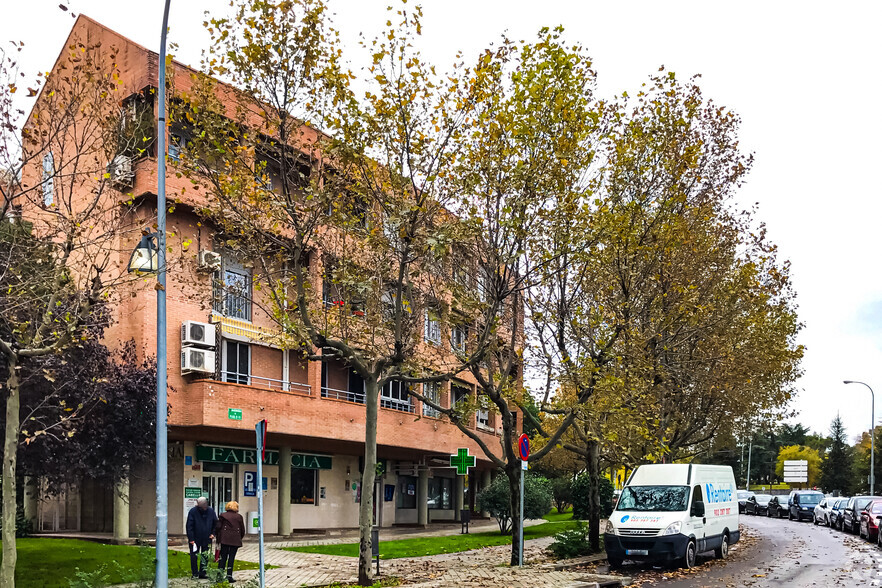 Multifamily in Pozuelo De Alarcón, Madrid for sale - Primary Photo - Image 1 of 2