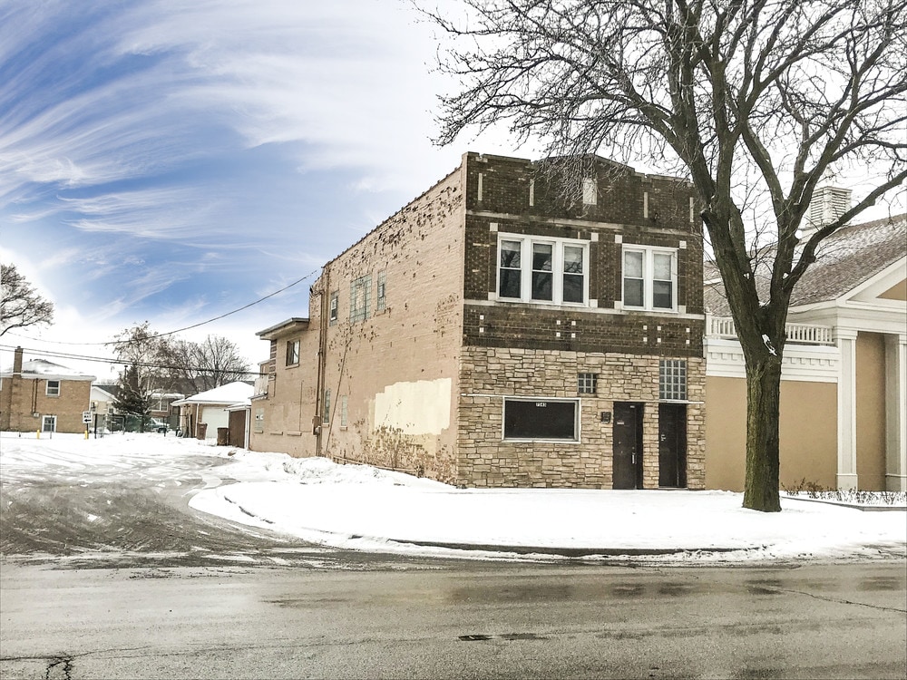 7543 W 63rd St, Summit Argo, IL 60501